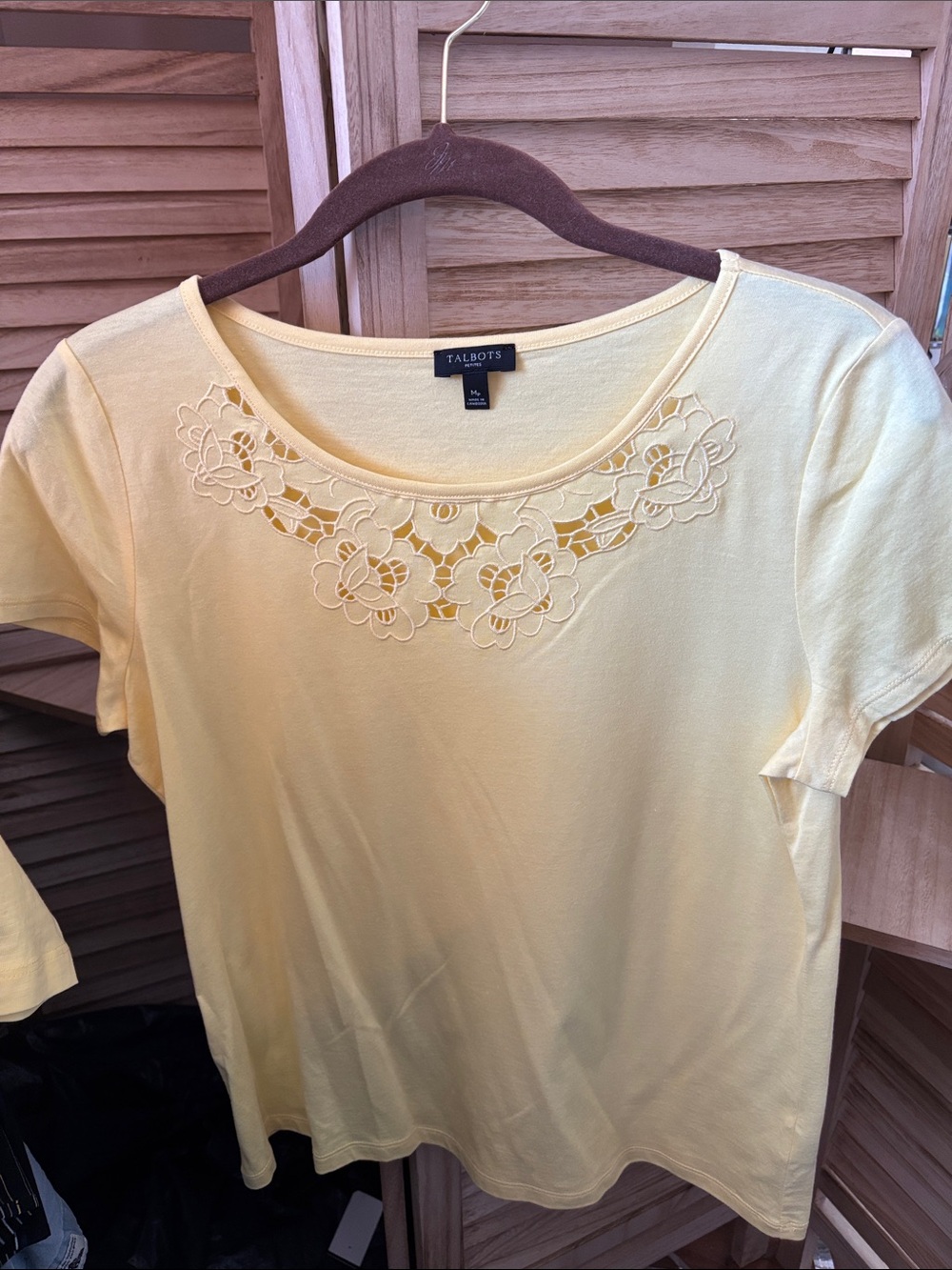 Talbots Yellow Short-Sleeve Scoop Neck Top with Floral Cutwork Medium Petite